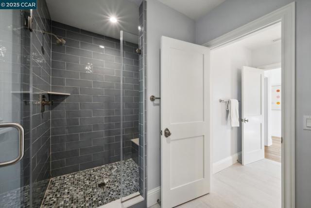 1204 Glen Rd, Lafayette CA: https://media.crmls.org/mediaz/03cd4985-320d-4726-9ae2-eff08d7a5ab8.jpg