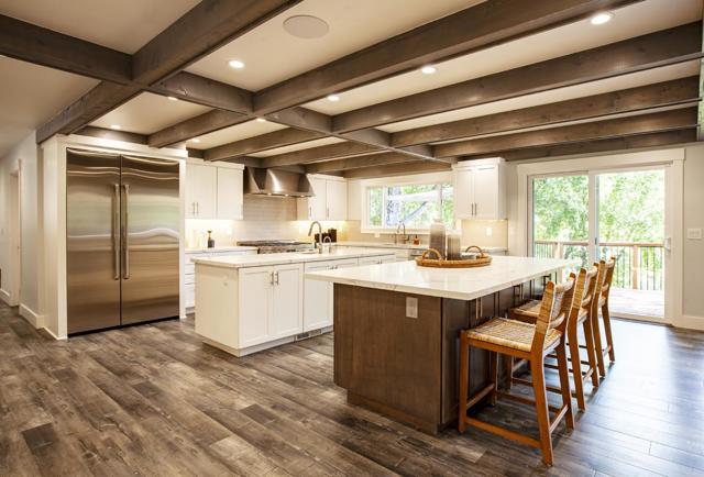 13945 Vista Regina, Saratoga CA: https://media.crmls.org/mediaz/03ce2a38-b77e-4601-8e0e-61450df9e57f.jpg