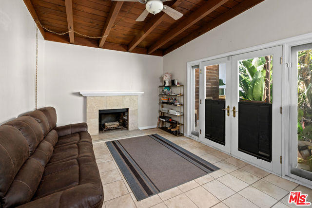 2621 Voorhees Avenue, Redondo Beach, California 90278, 3 Bedrooms Bedrooms, ,2 BathroomsBathrooms,Residential,Sold,Voorhees,25523045