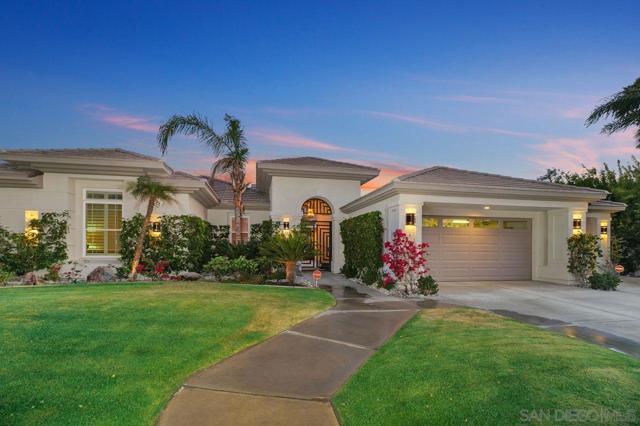 38 Calle Del Norte, Rancho Mirage CA: https://media.crmls.org/mediaz/03ced385-1c44-4dc3-88e5-b4172c82d2bb.jpg