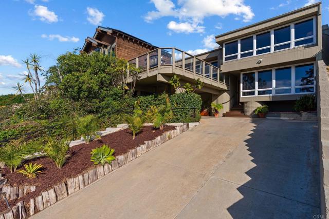 Detail Gallery Image 6 of 75 For 13635 Pine Needles Dr, Del Mar,  CA 92014 - 4 Beds | 3/1 Baths