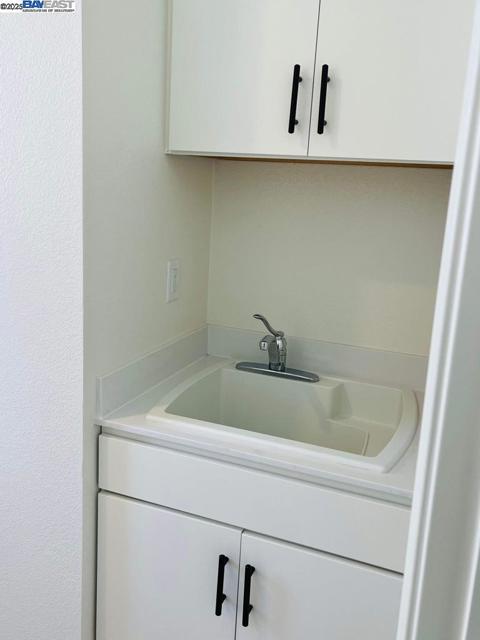 2978 Ellis Town Dr, Tracy CA: https://media.crmls.org/mediaz/03d0fb2e-7420-4a60-9bc2-488c8d1cc86c.jpg