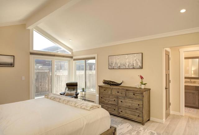 274 Monterey Dunes Way, Moss Landing CA: https://media.crmls.org/mediaz/03d10f49-c725-4274-8935-167615826c18.jpg
