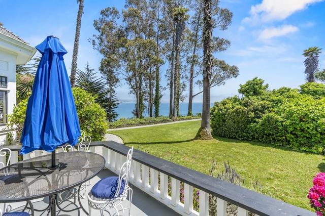 620 El Salto Drive, Capitola CA: https://media.crmls.org/mediaz/03d20eb7-783a-4e2c-91f0-bee8395a3f55.jpg