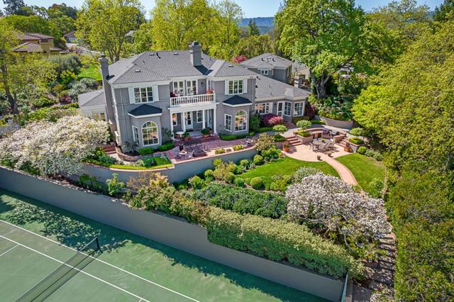 1205 Trinity Drive, Menlo Park CA: https://media.crmls.org/mediaz/03d3b216-5fcf-4c5c-8564-1676b4c9144c.jpg