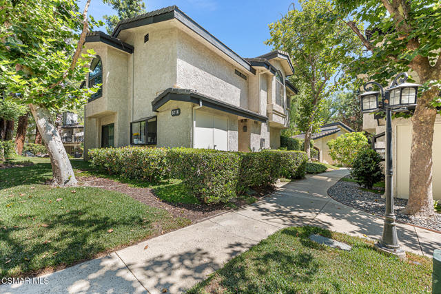 5720 Skyview Way, Agoura Hills CA: https://media.crmls.org/mediaz/03d4622e-3603-4c74-9565-7ac0e5f32495.jpg