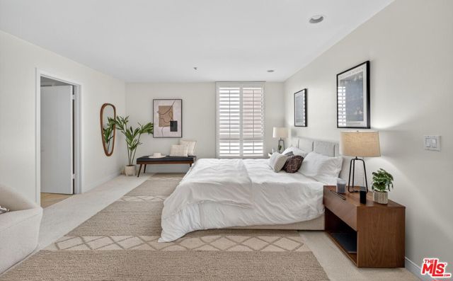 10307 Missouri Avenue, Los Angeles CA: https://media.crmls.org/mediaz/03d4aa5a-d588-4ee3-af62-6221d93fbd30.jpg