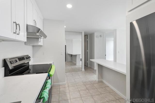 3050 Rue Dorleans, San Diego CA: https://media.crmls.org/mediaz/03d51843-84f9-4dad-9dec-4c061bf850f4.jpg