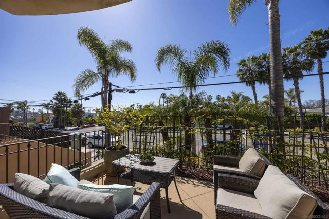 145 3rd Street, Encinitas CA: https://media.crmls.org/mediaz/03d57eeb-dd34-4f58-af61-61a799fdc236.jpg