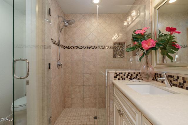2206 Martinique Lane, Oxnard CA: https://media.crmls.org/mediaz/03d5d89c-a9a1-4389-a851-2cda82ace148.jpg