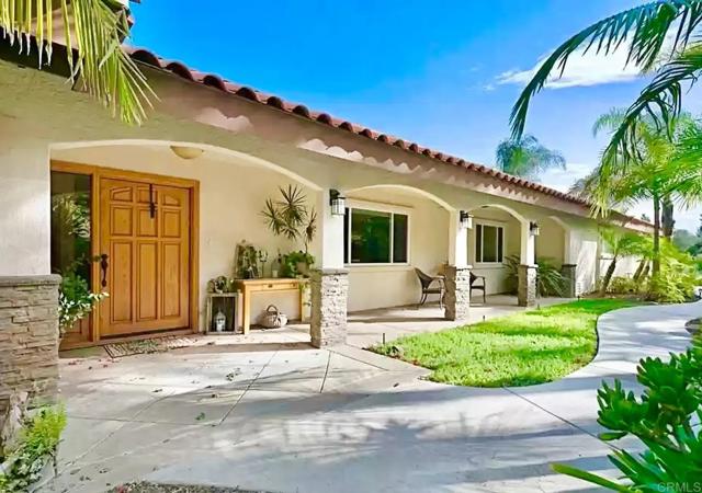Detail Gallery Image 1 of 35 For 2798 Alta Vista Dr, Fallbrook,  CA 92028 - 3 Beds | 2/1 Baths