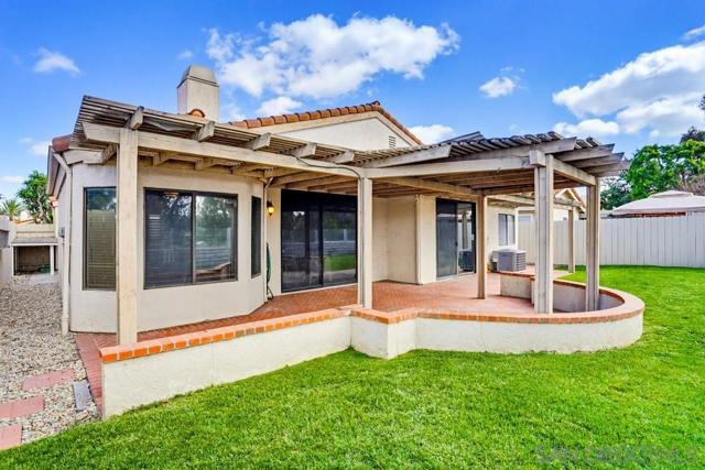 11753 Avenida Sivrita, San Diego CA: https://media.crmls.org/mediaz/03d6a8f7-8ec5-405e-ae7c-c94adc03a5c8.jpg