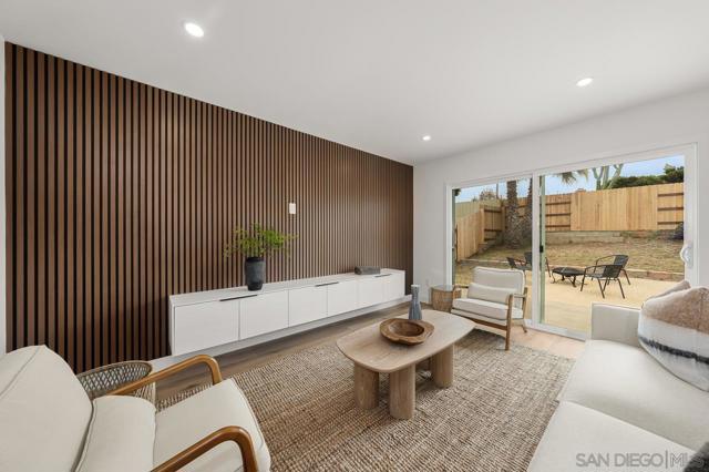 3297 Ashford, San Diego CA: https://media.crmls.org/mediaz/03d73ebe-d00e-4c87-8c7e-2c3e9b588cf1.jpg