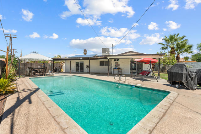 83307 Tourmaline Avenue, Indio CA: https://media.crmls.org/mediaz/03d847c4-7579-4966-b81e-1e9ec13eefa1.jpg