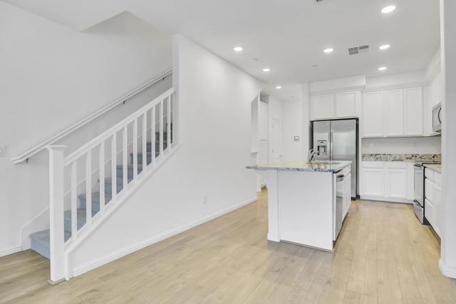 2580 Gimelli Way, San Jose CA: https://media.crmls.org/mediaz/03d92279-bb76-49c1-a825-c0a0b5c7bc35.jpg