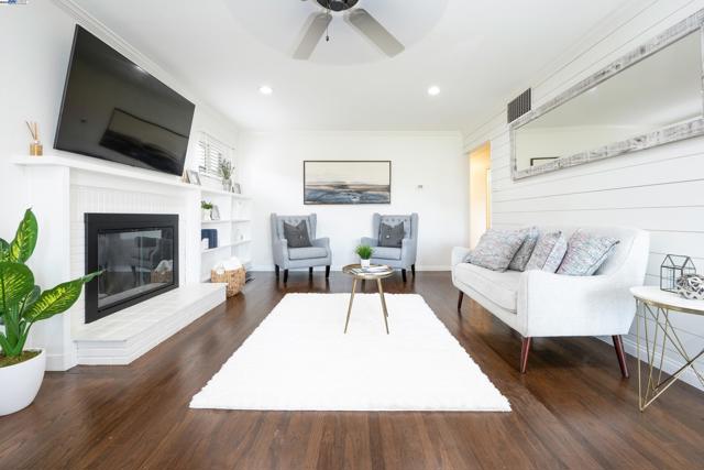 1338 Thais Ln, Hayward CA: https://media.crmls.org/mediaz/03d9c7ae-8a41-452b-9240-33491c4dd4b4.jpg