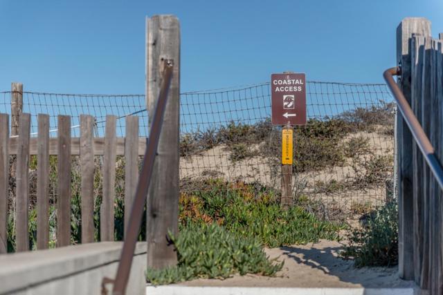 Image 23 of 27 For 125 Surf Way 305