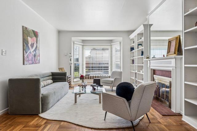 Image 3 of 45 For 368 Northgate Avenue