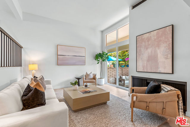 4715 La Villa Marina, Marina del Rey CA: https://media.crmls.org/mediaz/03db7635-c06a-40ce-95bf-dd5b5852a07f.jpg