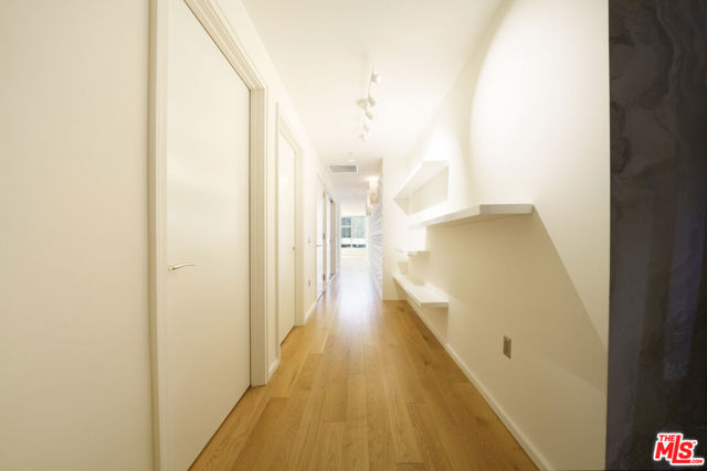 1155 S Grand Avenue, Los Angeles CA: https://media.crmls.org/mediaz/03dbacac-6ea7-4ccc-8a4f-7f9edf5121ae.jpg