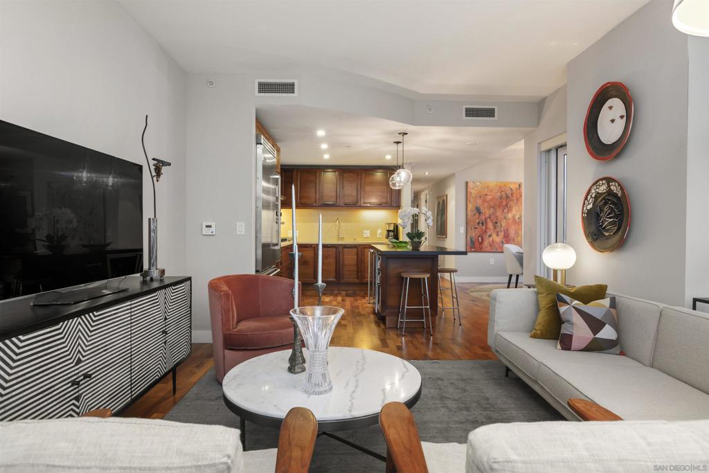 1325 Pacific Hwy. - photo 13