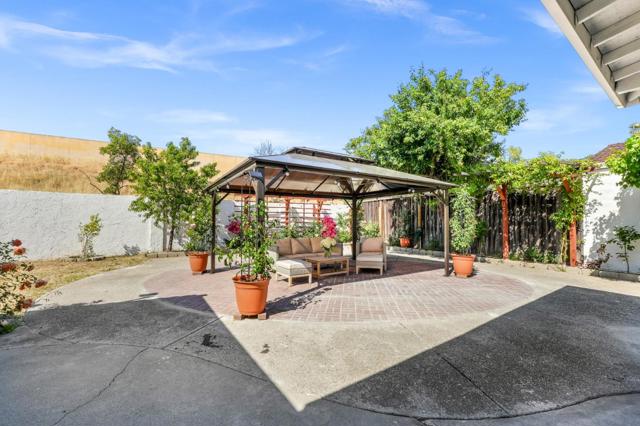 5416 Demerest Lane, San Jose CA: https://media.crmls.org/mediaz/03dd656a-7fda-4e5b-8f04-ba392dc5a732.jpg