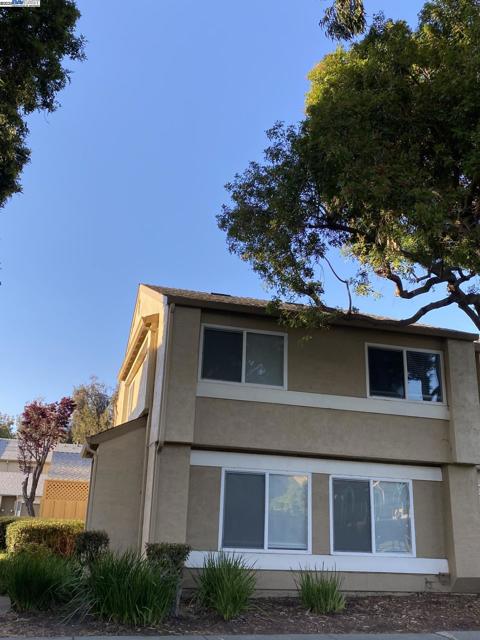 4108 Polaris, Union City CA: https://media.crmls.org/mediaz/03dea4ad-768f-4f1d-b34c-e1d020295838.jpg