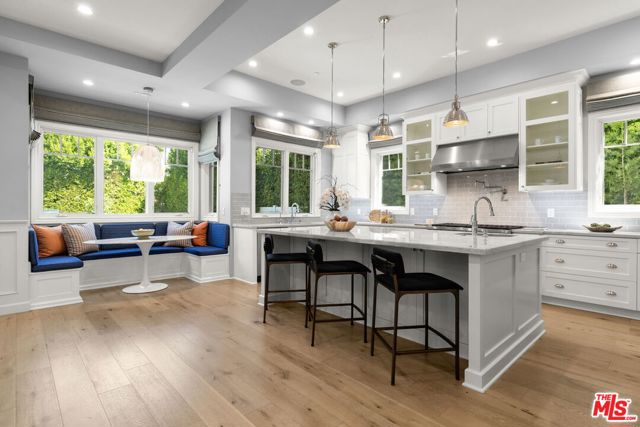 5 Bed Home for Sale in Los Angeles, California
