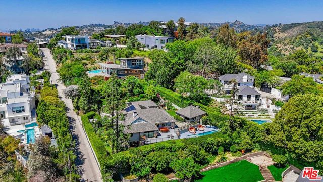 2841 Montcalm Avenue, Los Angeles CA: https://media.crmls.org/mediaz/03decc58-633c-42f1-835c-2423ec09c886.jpg