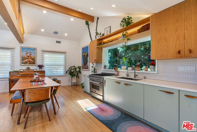 3756 Wade Street, Los Angeles CA: https://media.crmls.org/mediaz/03df1d22-22fc-4608-9bf5-b5894af5cb5f.jpg