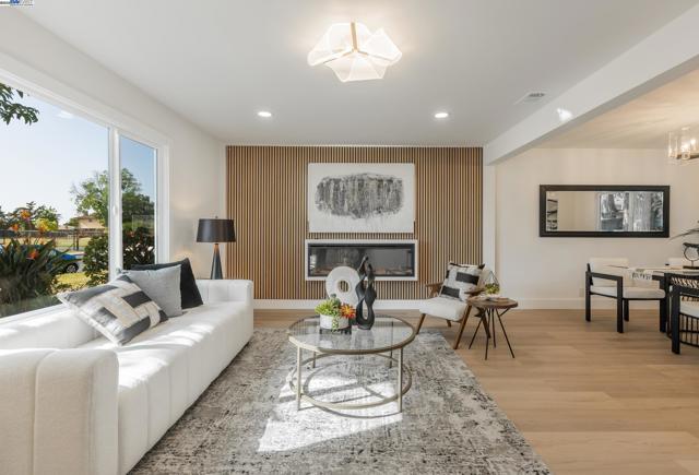 1568 Fallen Leaf Dr, Milpitas CA: https://media.crmls.org/mediaz/03dfced6-6d9c-41da-81fb-ede3b7be2ea9.jpg