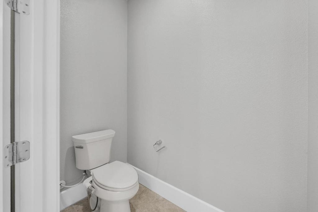 https://media.crmls.org/mediaz/03dfd8ac-a05a-41a4-8ca9-4629b264f80f.jpg?preset=X-Large