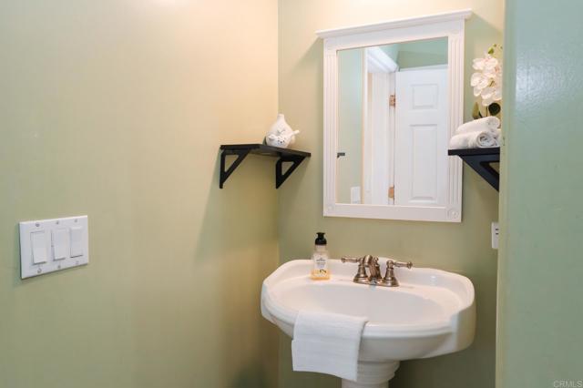 Detail Gallery Image 16 of 26 For 13965 Woods Valley Road, Valley Center,  CA 92082 - 3 Beds | 2 Baths