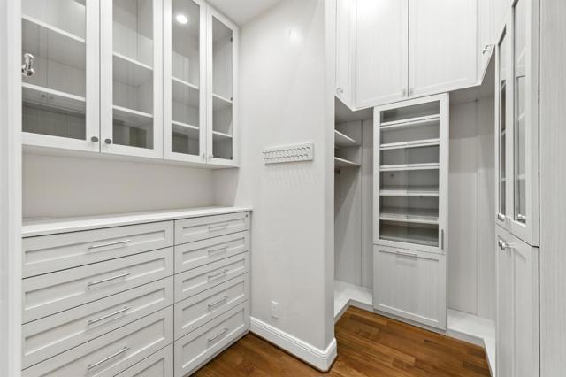1355 Arbor Avenue, Los Altos CA: https://media.crmls.org/mediaz/03e2497d-cc89-482f-aa35-1d77c7942093.jpg