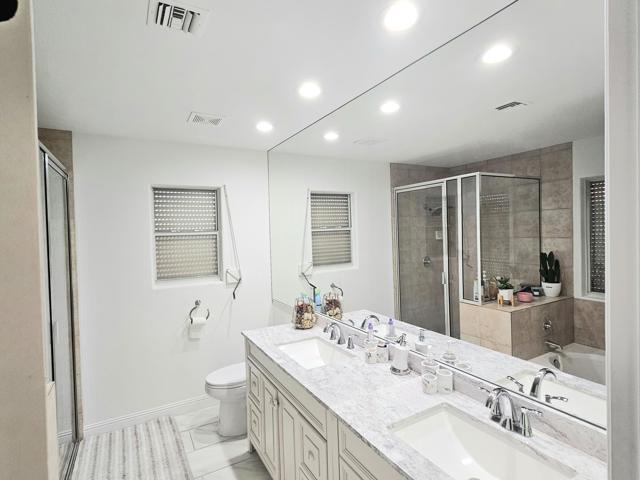 68520 Risueno Road, Cathedral City CA: https://media.crmls.org/mediaz/03e26aca-bace-4b66-8d10-f6935820689d.jpg