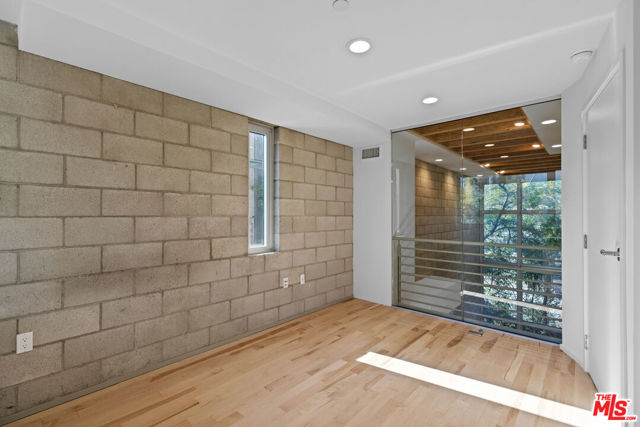  Commercial for Sale in Los Angeles, California