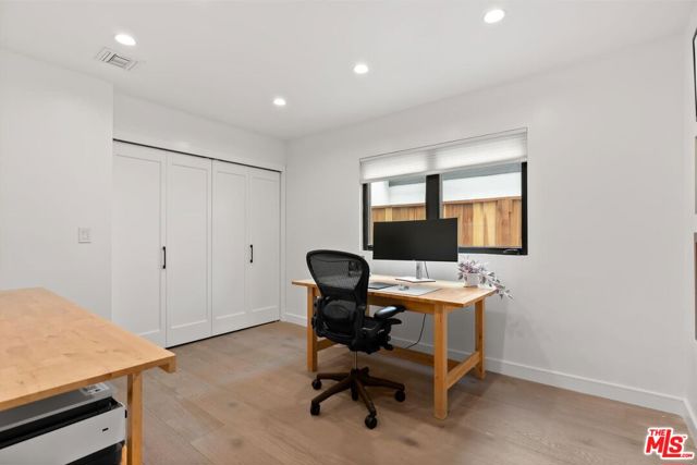 3134 Granville Avenue, Los Angeles CA: https://media.crmls.org/mediaz/03e28e41-5c1d-4f47-96fe-02b2cb8531f0.jpg