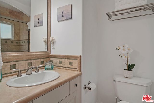 121 15th Street, Manhattan Beach, California 90266, 3 Bedrooms Bedrooms, ,4 BathroomsBathrooms,Residential,Sold,15th,22192181