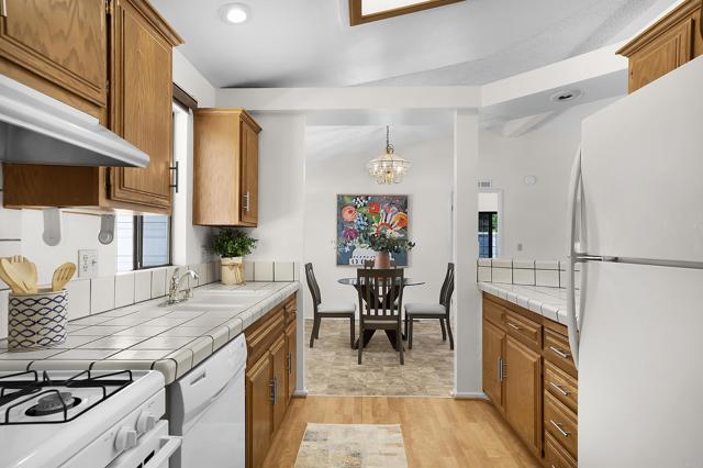 2010 W San Marcos Boulevard, San Marcos CA: https://media.crmls.org/mediaz/03e4716b-1781-4721-925b-3e88331f80e7.jpg