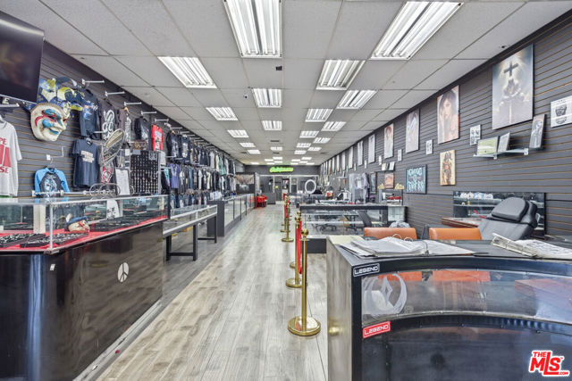  Commercial for Sale in Los Angeles, California