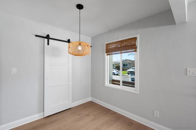 4991 Date Pl, San Diego CA: https://media.crmls.org/mediaz/03e5e7dc-eb9d-43f1-92b7-a7accd6790f8.jpg