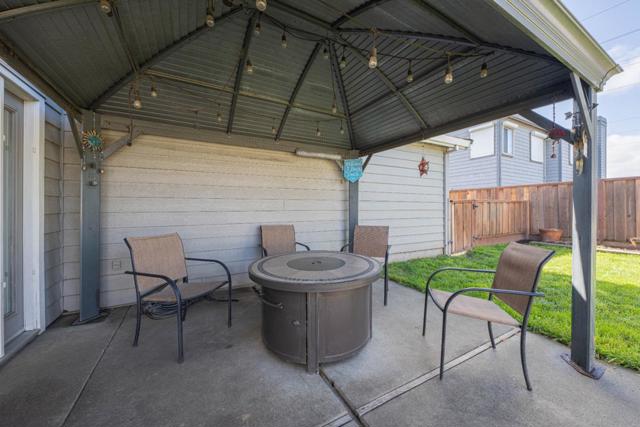 890 Sloat Drive, Salinas CA: https://media.crmls.org/mediaz/03e701a2-b776-4b4b-9d0a-a5afa801cd59.jpg