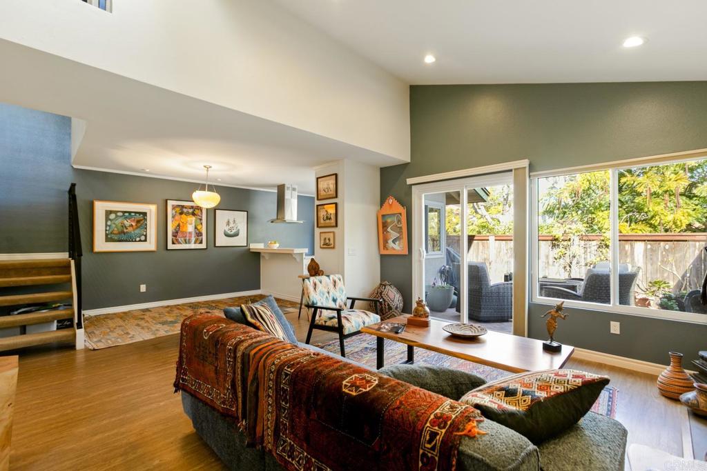2033 Shadytree Lane - photo 3