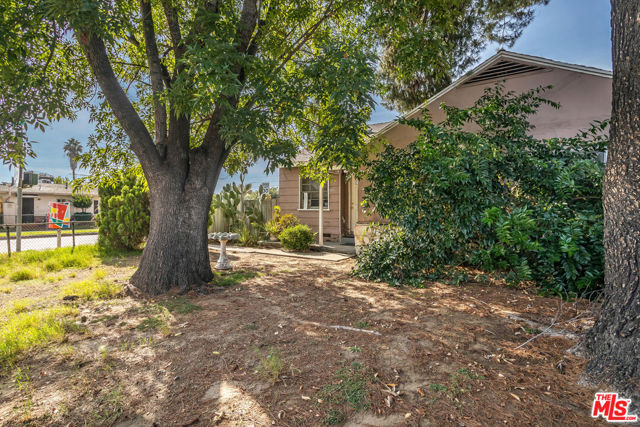 5801 Kester Avenue photo 2