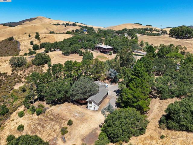 10580 Morgan Territory Road, Livermore, California 94551-9445, 4 Bedrooms Bedrooms, ,2 BathroomsBathrooms,Single Family Residence,For Sale,Morgan Territory Road,41065367