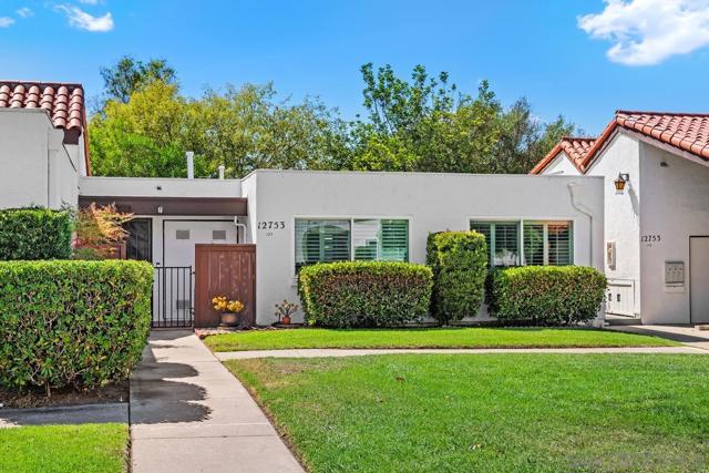12753 Caminito Cancion, San Diego CA: https://media.crmls.org/mediaz/03e8de30-7de5-414c-82f9-6c6b8af4fcfb.jpg