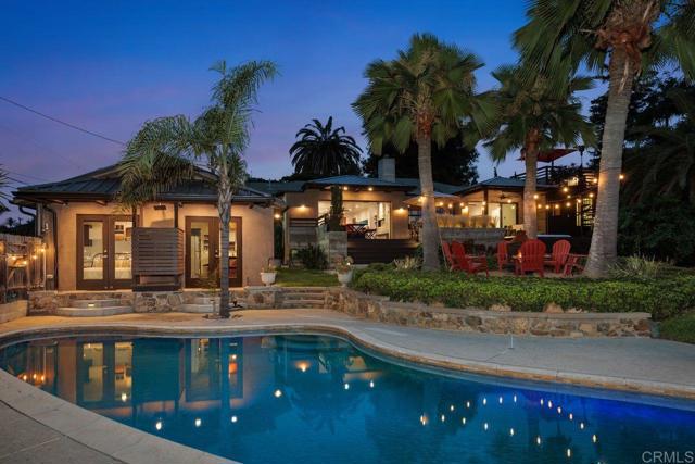 860 Nardo Road, Encinitas CA: https://media.crmls.org/mediaz/03ea4f37-e155-43d6-9b7e-7a080eadce79.jpg
