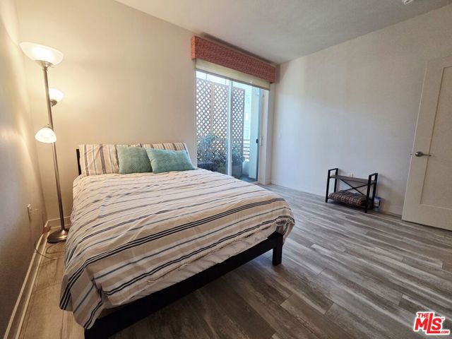 436 S Virgil Avenue, Los Angeles CA: https://media.crmls.org/mediaz/03eaac38-d05c-4b59-a878-bab5a33f2256.jpg