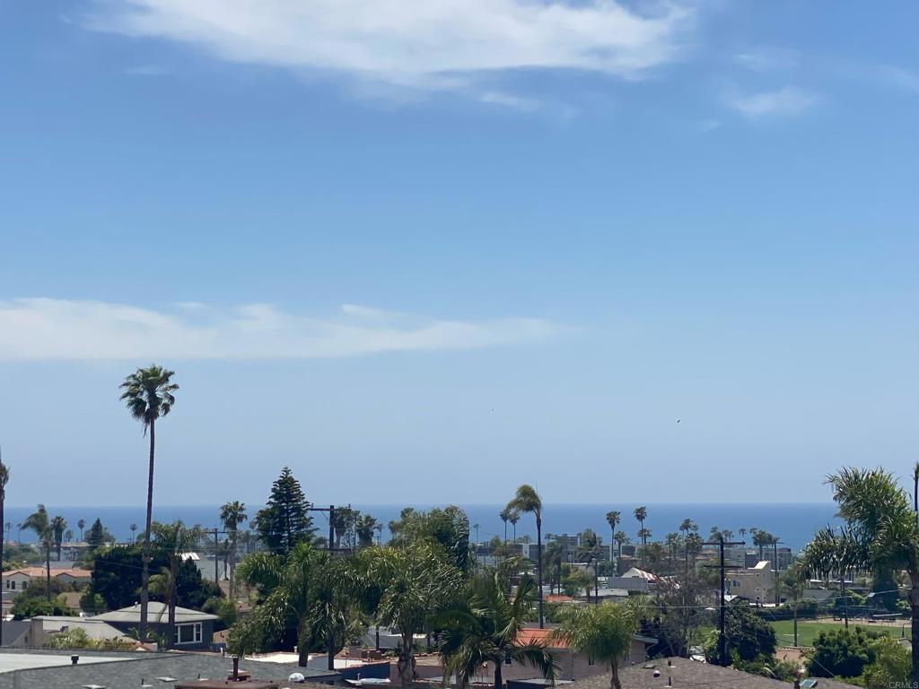 https://media.crmls.org/mediaz/03eb6412-b230-4dd5-b795-b6f3bdb97874.jpg?preset=X-Large