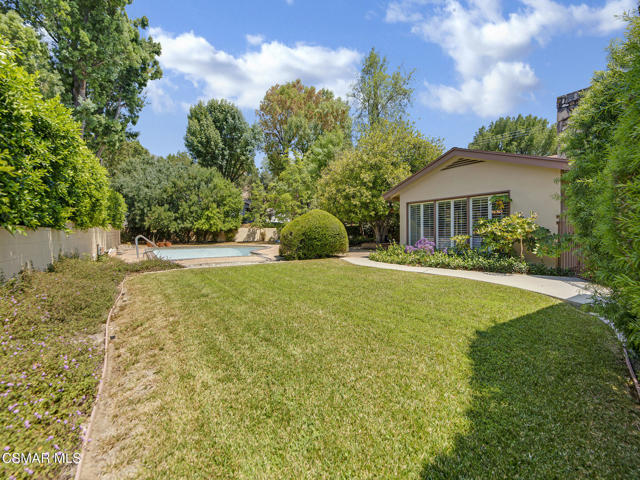 5448 Bothwell Road, Tarzana CA: https://media.crmls.org/mediaz/03eb68b7-3bb6-4ca1-a0fc-ef270f429b61.jpg